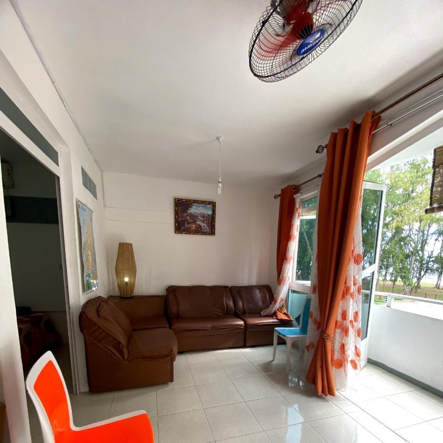Sea Front 2 Bedrooms Apartment Flic-en-Flacq Zewnętrze zdjęcie